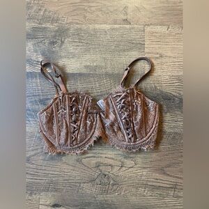 NWOT VS 32DDD bra